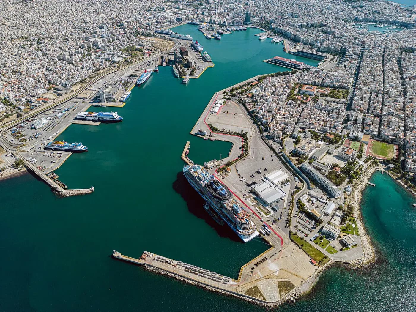 Pireu (Atena), Grecia
